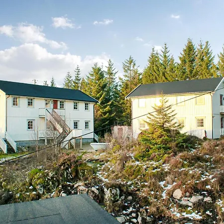 Apartment 2 Bedroom Gorgeous In Sandstad Skipnes